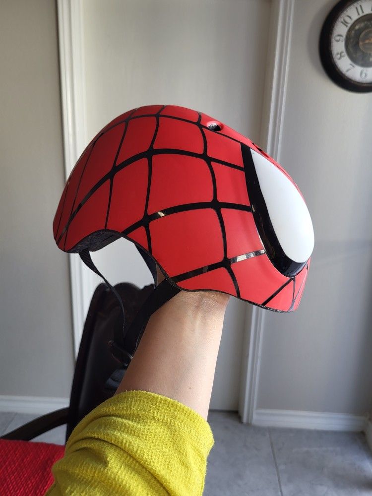 Spiderman Bike & Helmet Like New 