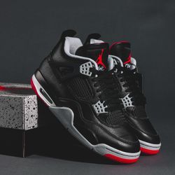 Air Jordan 4 Retro OG Bred