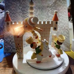 Humpty Dumpty w / Musical Carousel Lamp,$30( Vintage