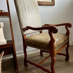 (4) Vintage Henredon Fabric & Leather Chairs