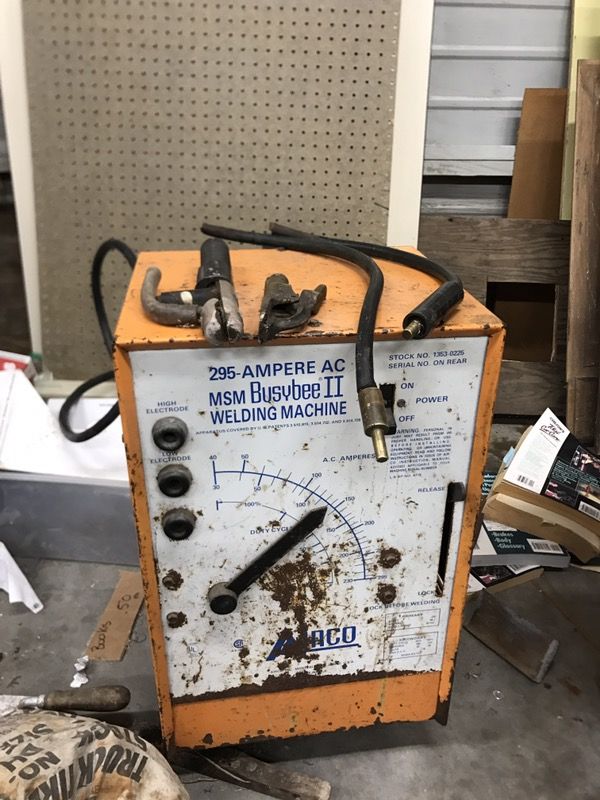 Airco 295 amp arc welder, NO LEADS for Sale in Arlington, WA OfferUp
