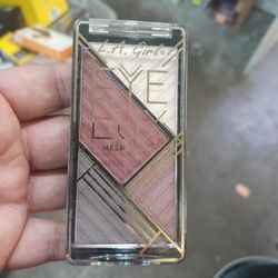 Eyeshadow 