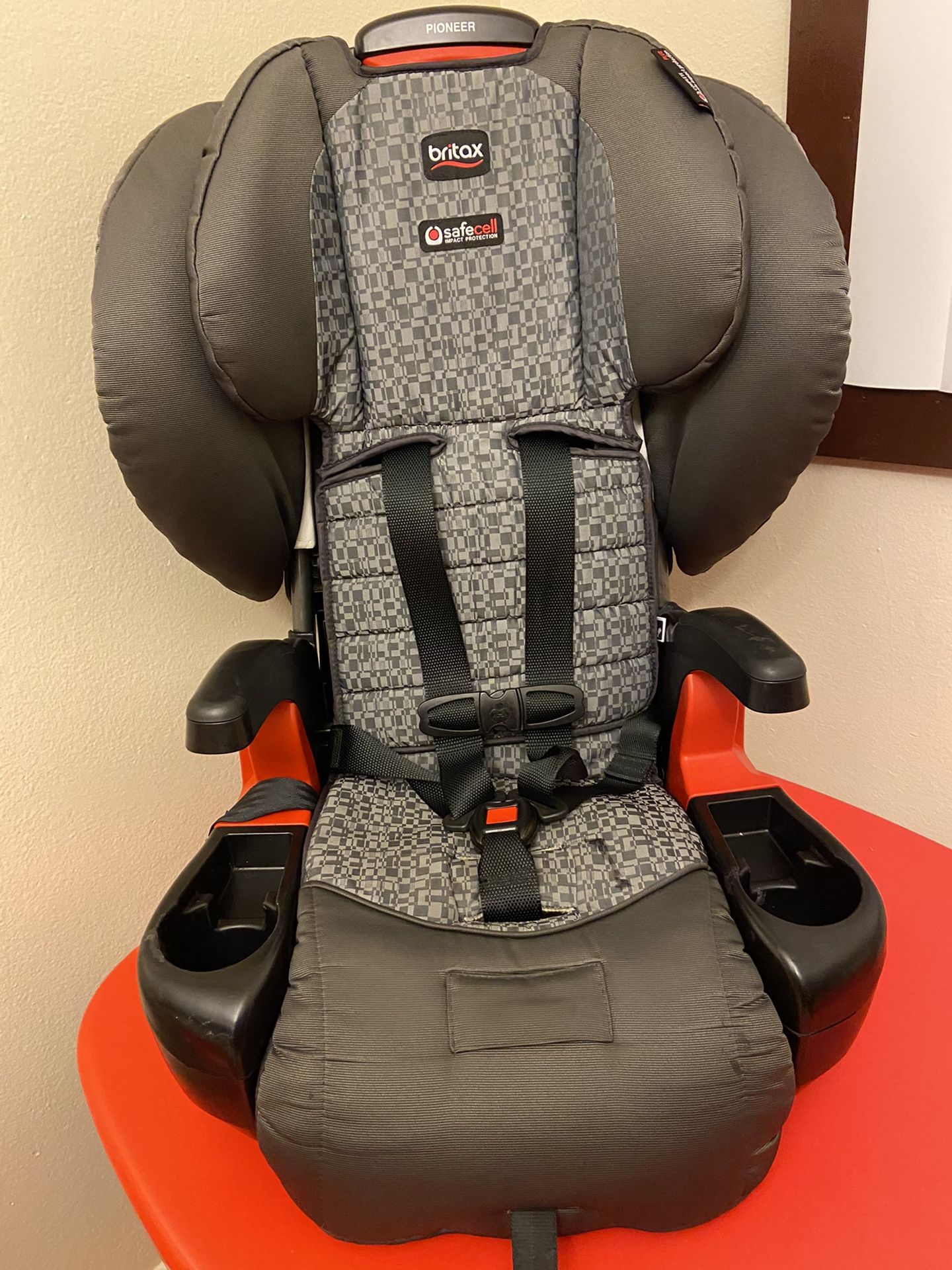 Britax pioneer booster