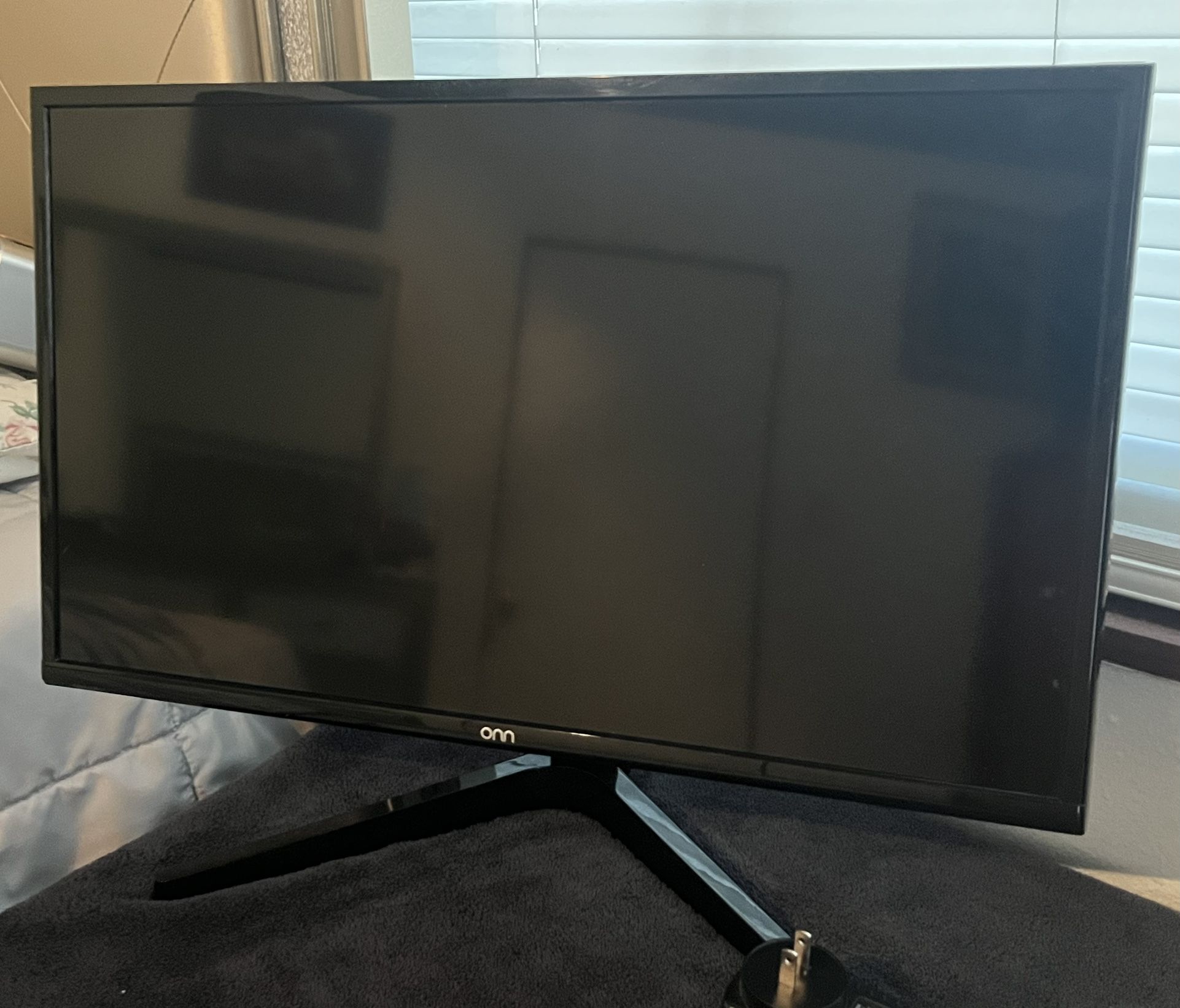 ONN ONA18HO015 Slim 22” LCD LED Monitor HDMI &VGA Full HD 1080p 60Hz