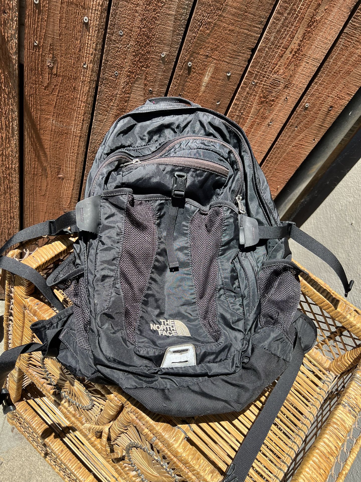 The North Face Recon Backpack Black Padded Laptop Multiple Pockets