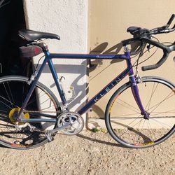 Vintage Klein Quantum road bike – USA made – Shimano 105 – super lightweight