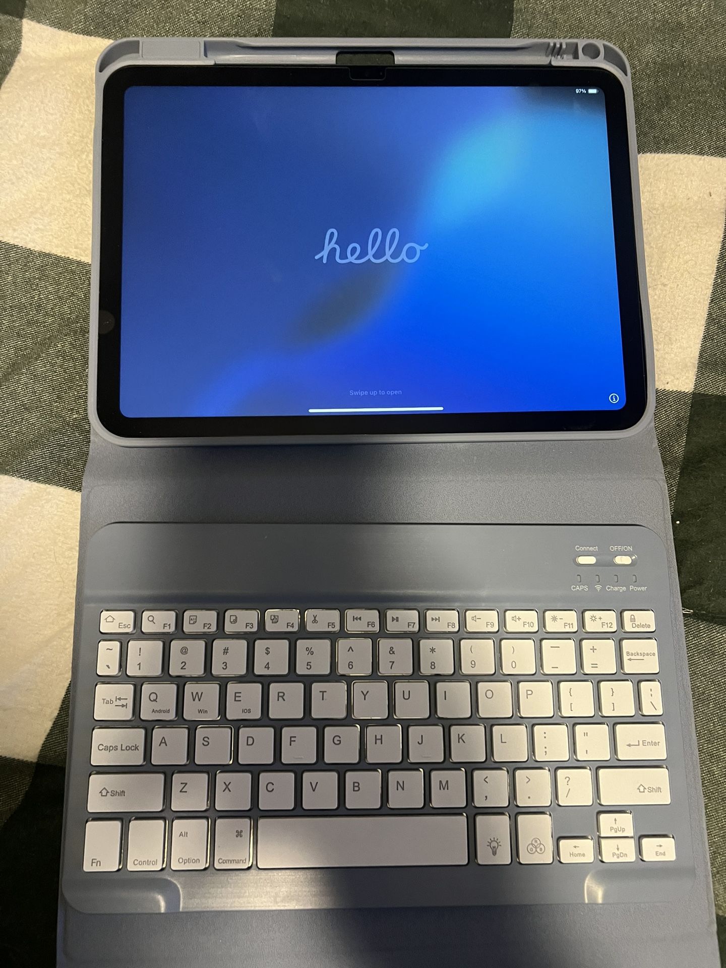 Brand New iPad 64 Gb & 10th Gen