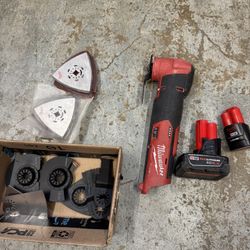 Milwaukee multi Tool Set M12