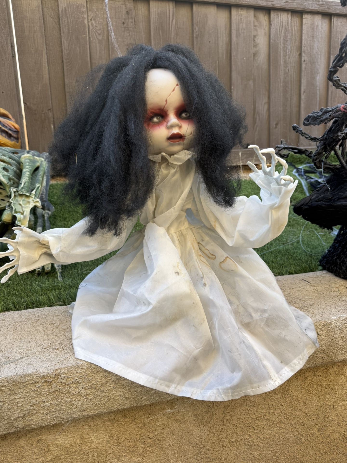 Halloween Creepy Doll