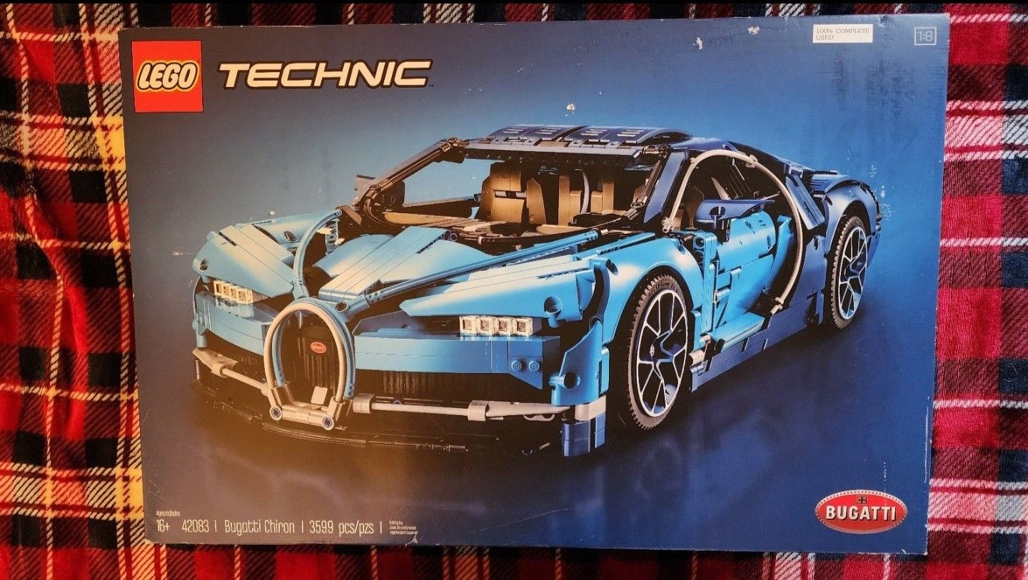 LEGO Technic: Bugatti Chiron 42083 (Used)