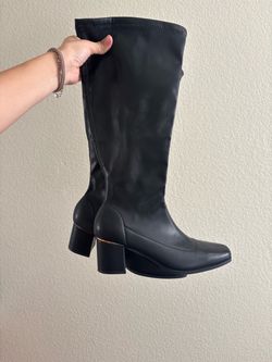 Knee high Boots