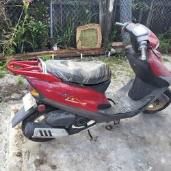 Motorcycle/ Scooter