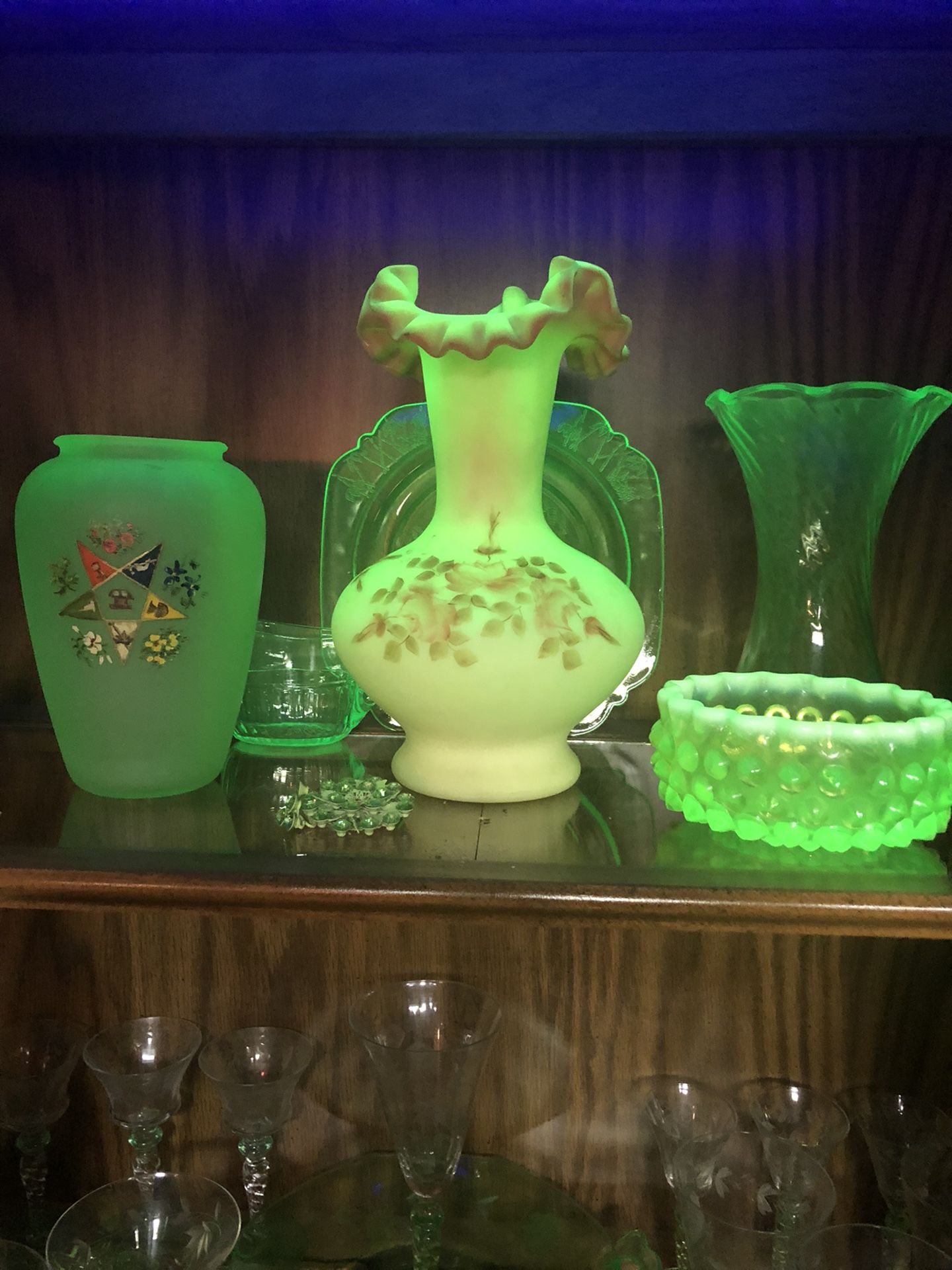 Uranium Glass , Hen On Nest 20 each prices vary’ 200 $ for all”