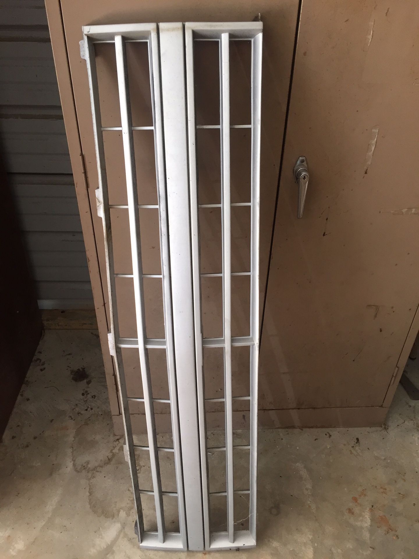 81-87 C10 Silverado grill