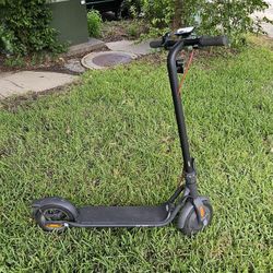 Navee Electric Scooter