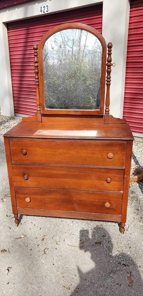 Vintage Wood Dresser with Mirror- Maple finish