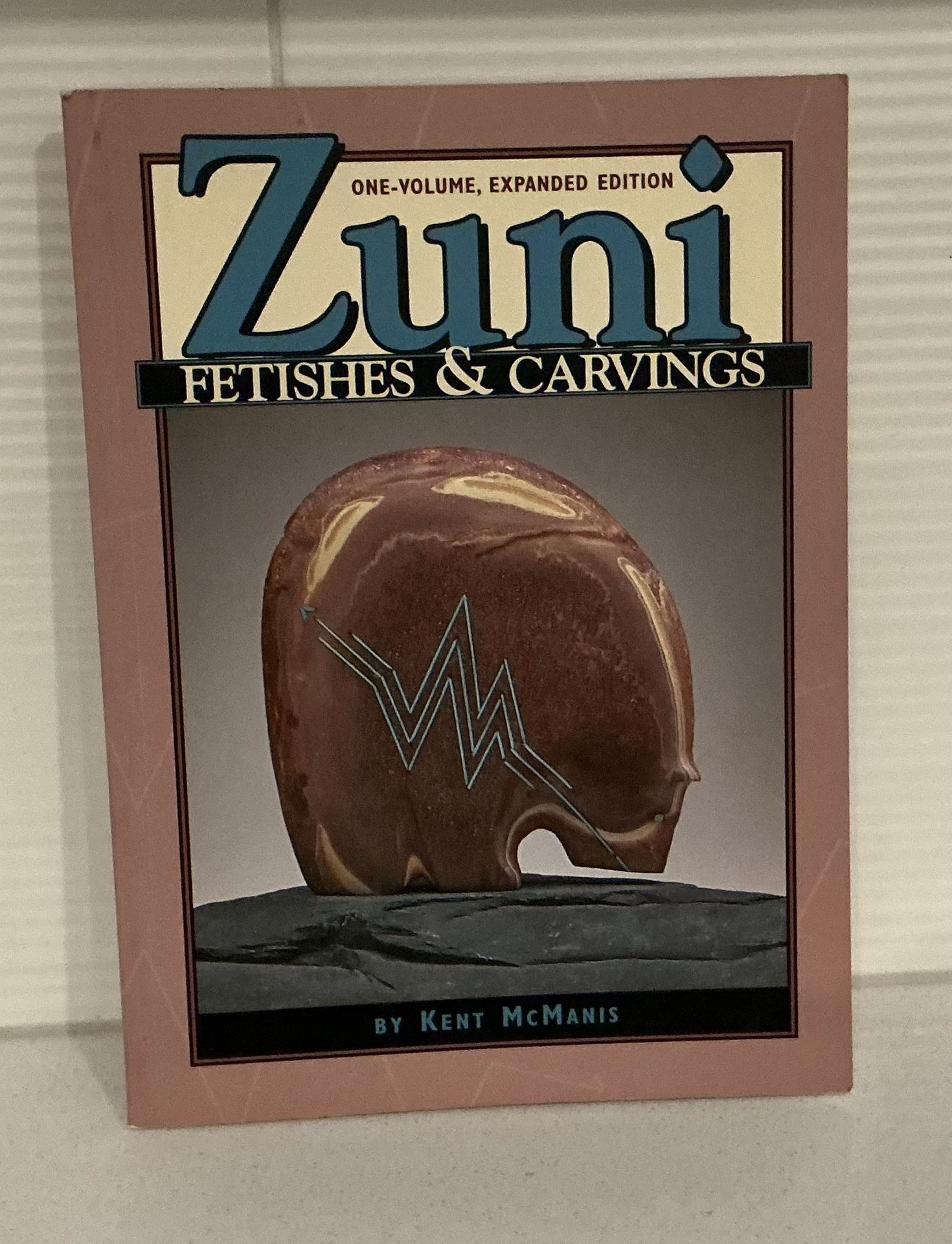  Zuni Fetishes & Carvings - Author Signed - Like New