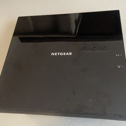 Used Netgear AC1600 WiFi Cable Modem Router