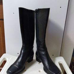 NATURALIZER Black Square Toe Boots