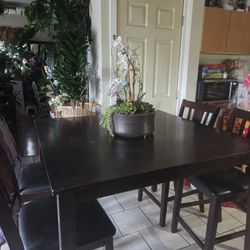 Beautiful Dining Set 