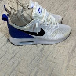 Nike AirMax Size 8, White and Blue Shoes
