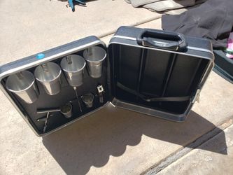 Vintage Traveling Liquor Case