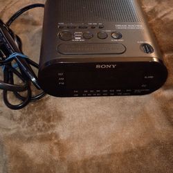 Sony Clock Radio (W)Alarm