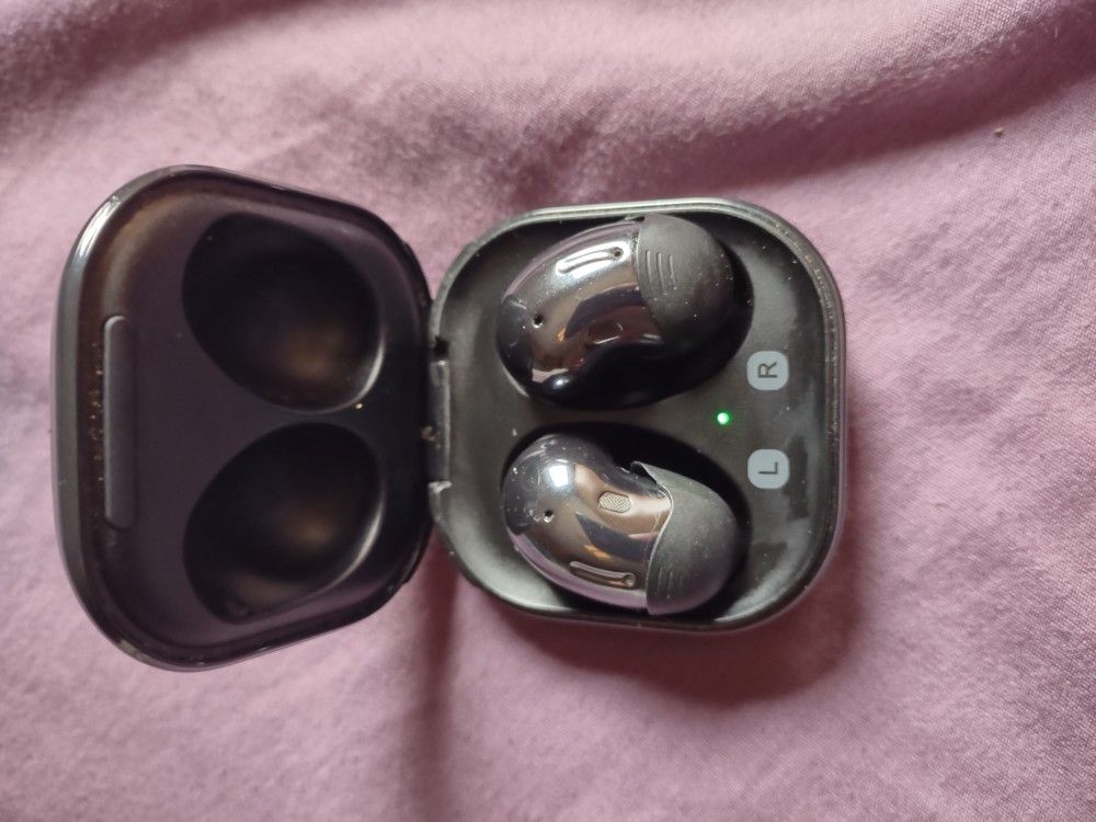 Wireless Samsung Ear Buds