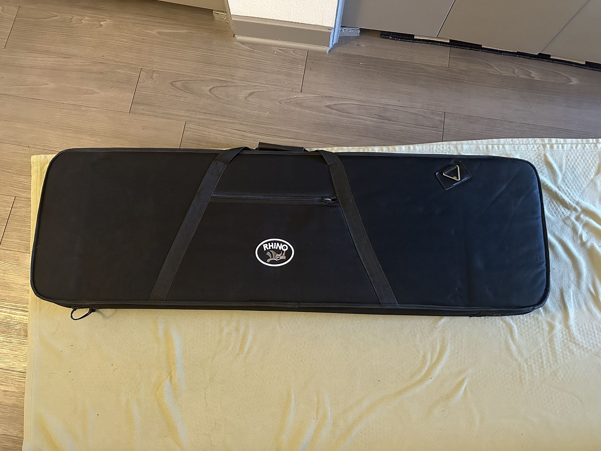 Bass Guitar Carrying Case (Rhino Brand)