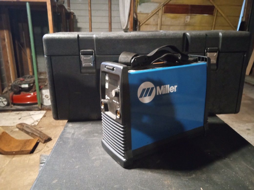 Miller Max Star 161 Welder