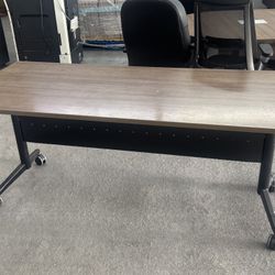 72 x 30 in. Flip-Top Training Nesting Table with Modesty Panel- Maple