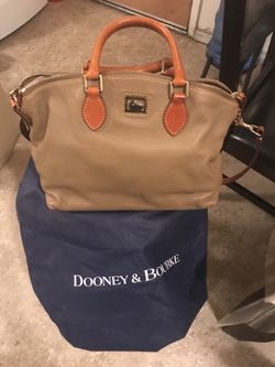 Dooney Bourke hand bag
