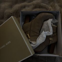 Michael Kors Bootie