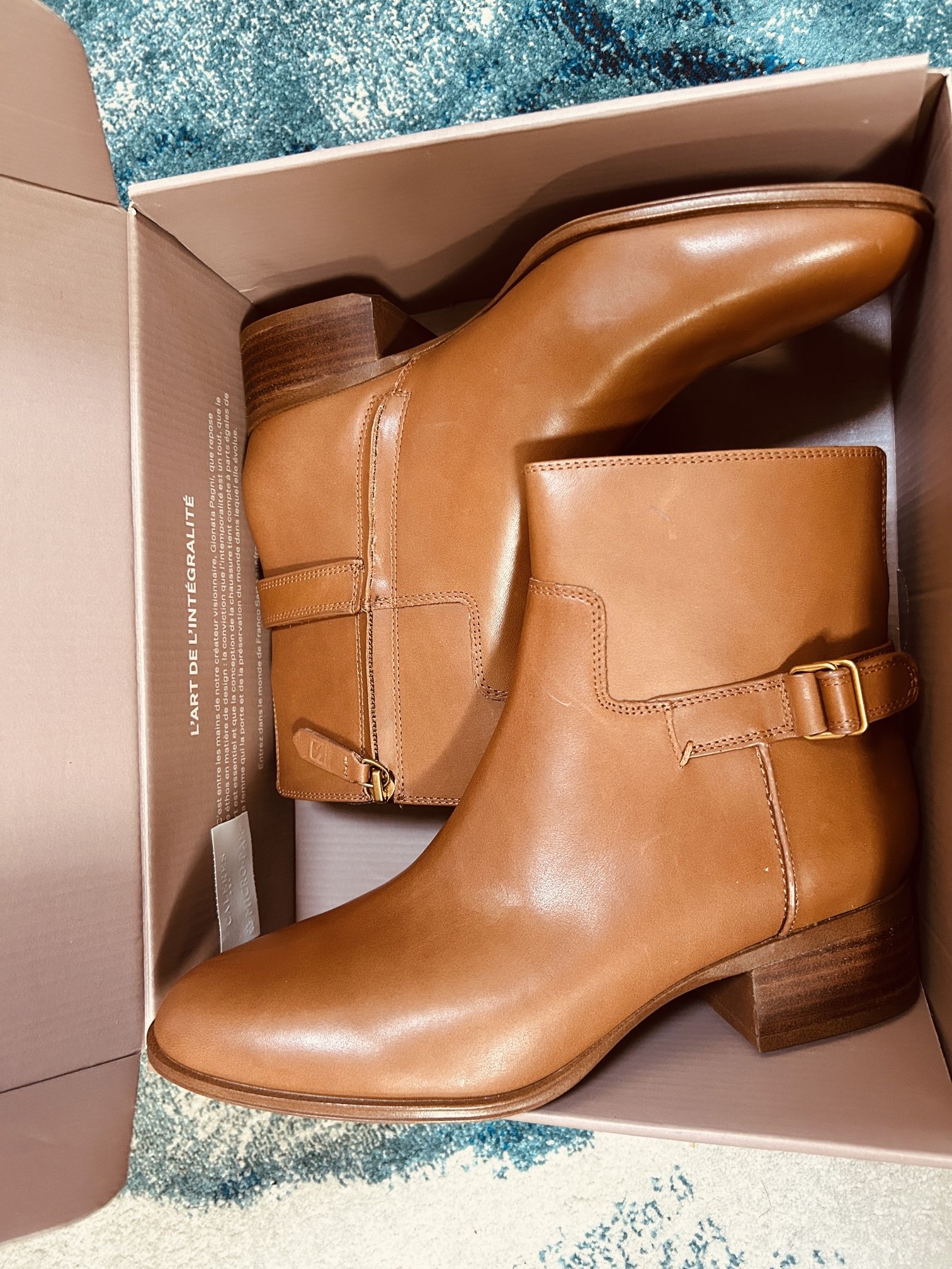BRAND NEW Franco Sarto Women Chelsea Boots ($180 retail) size 8