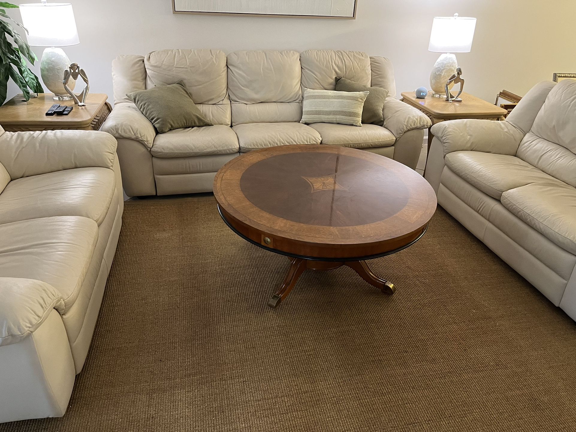 Ivory Leather 3 Sofa Set Perfect Condition