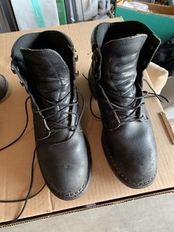 Red wings boots
