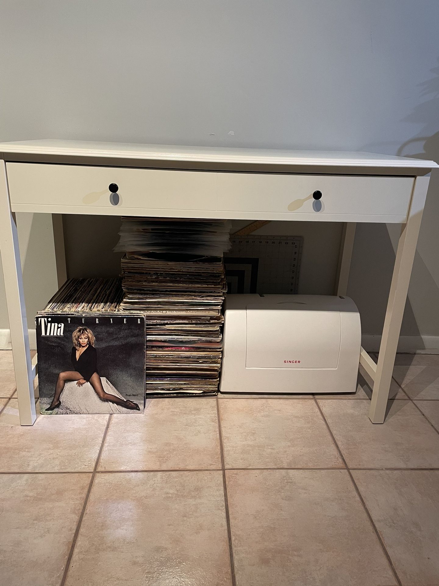 Desk With Chair