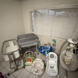 Variety of baby item/small table 