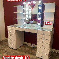 Vanity Makeup 