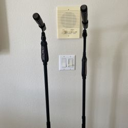 Shure SM57 Microphones-set Of 2 W/ Stands/ Cables