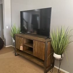 Wood Entertainment Center GREAT CHRISTMAS GIFT