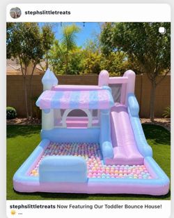 Toddler bounce house with ball pit