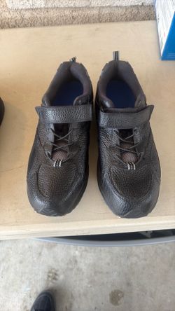 Size 13 men shoes new