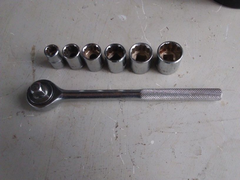7 Piece Socket Set