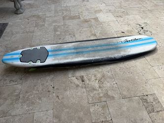8 foot Wavestorm surboard