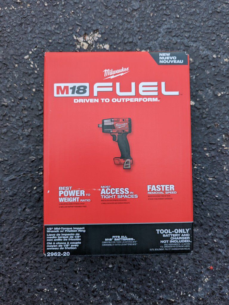 Milwaukee 2962-20 M18 FUEL 1/2 Inch Mid-torque Impact Wrench With Friction Ring 