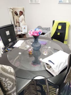 Dining room table
