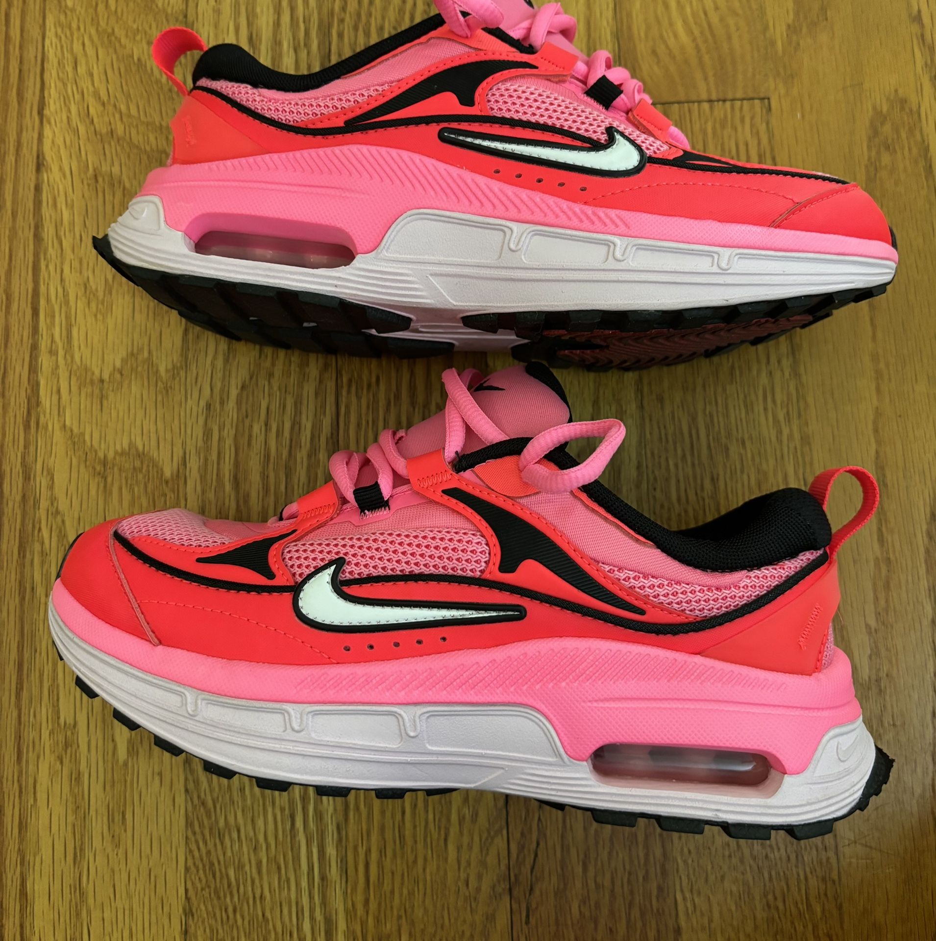 Nike Air Max Bliss Sneakers Women’s 6 Pink Multicolor Shoe DH5128-600 No Box