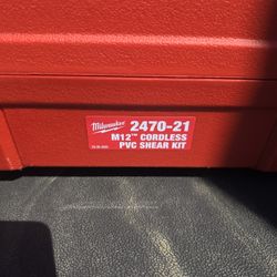 Milwaukee Shear Case With Charger 