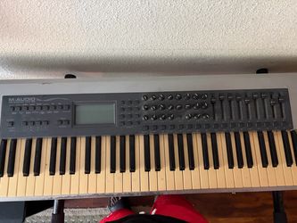 M-Audio Keystation Pro 88-Key MIDI Keyboard Controller (Hammer Action)⁠